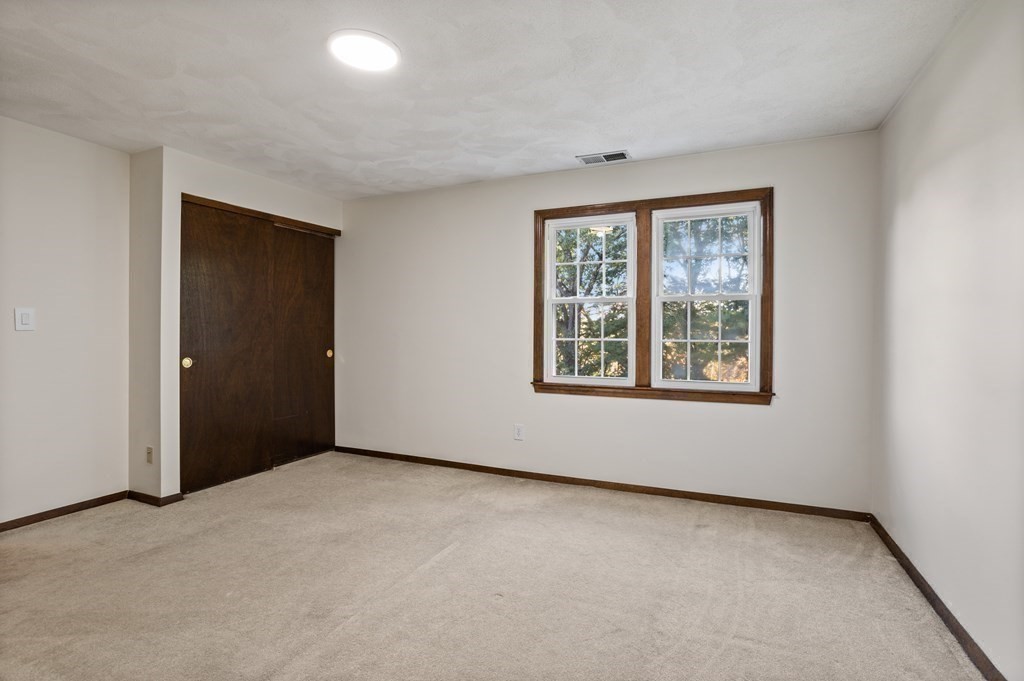 49 Cortland Ln # 49