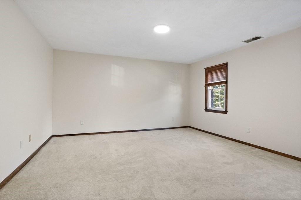 49 Cortland Ln # 49