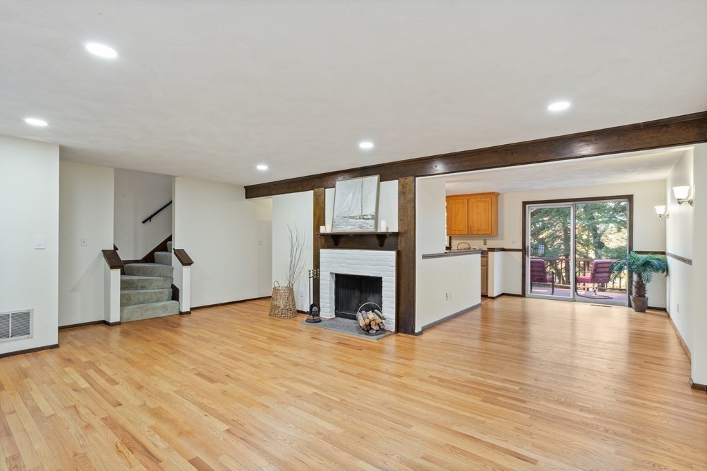 49 Cortland Ln # 49