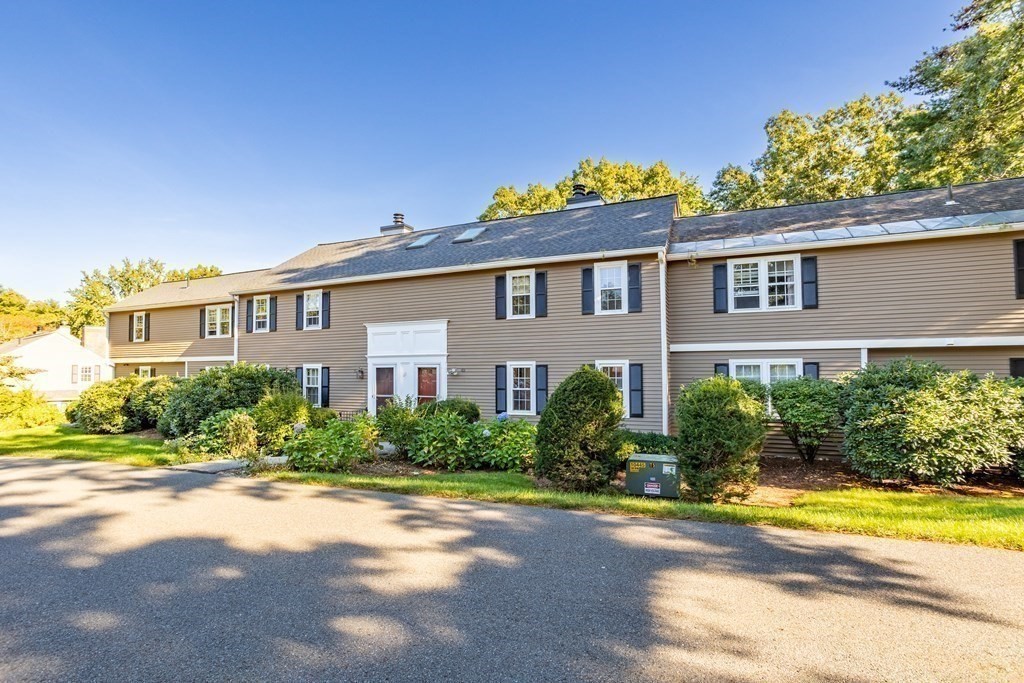 49 Cortland Ln # 49