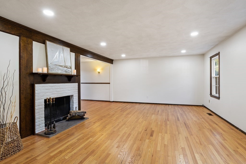 49 Cortland Ln # 49