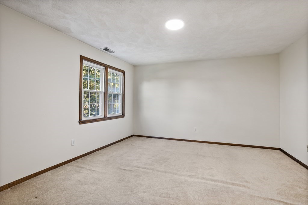 49 Cortland Ln # 49