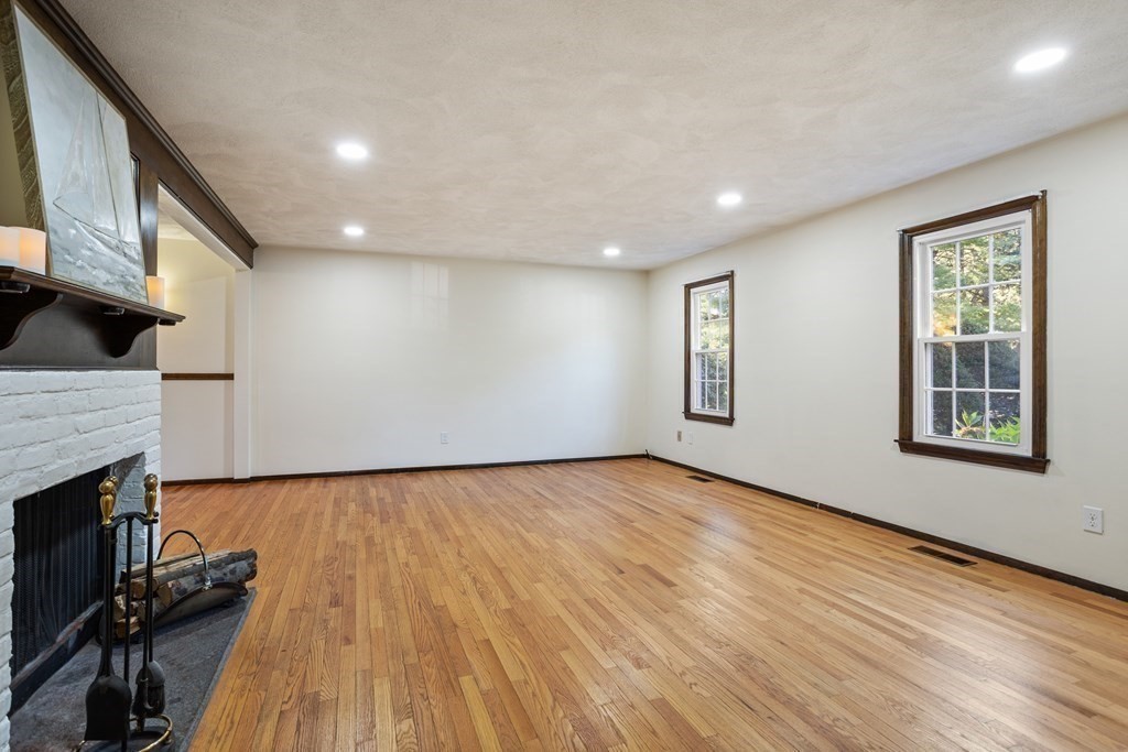 49 Cortland Ln # 49