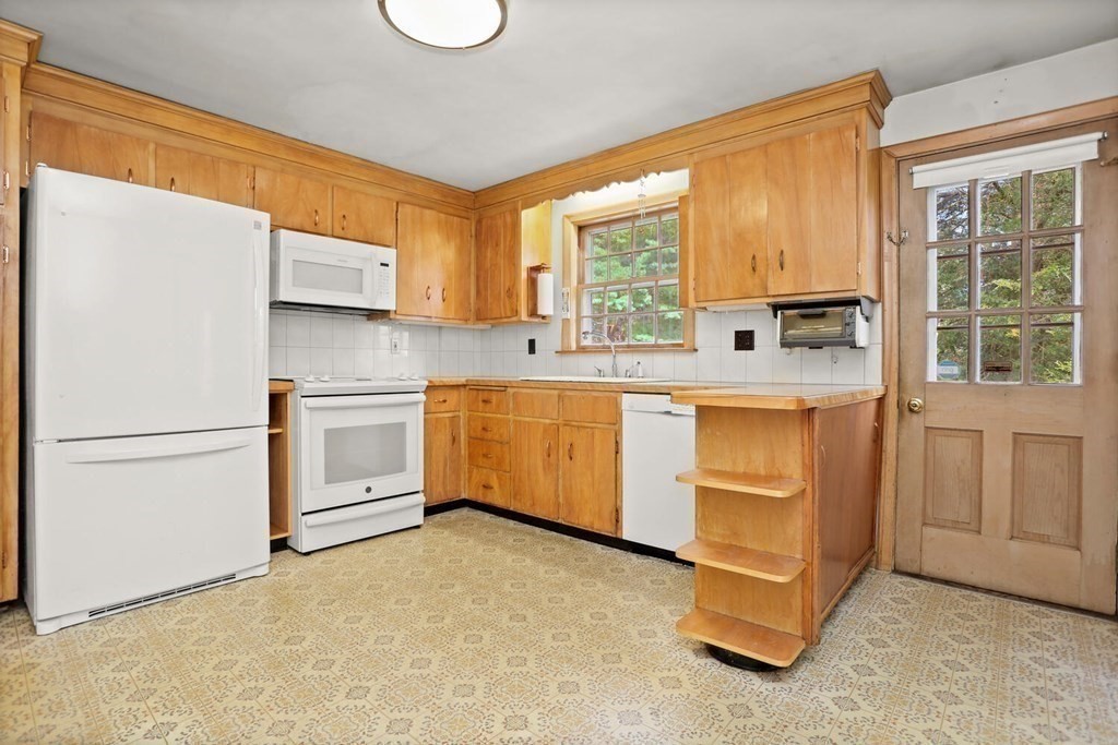 149 Concord Ave