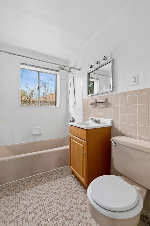 54 Bryon Rd # 5