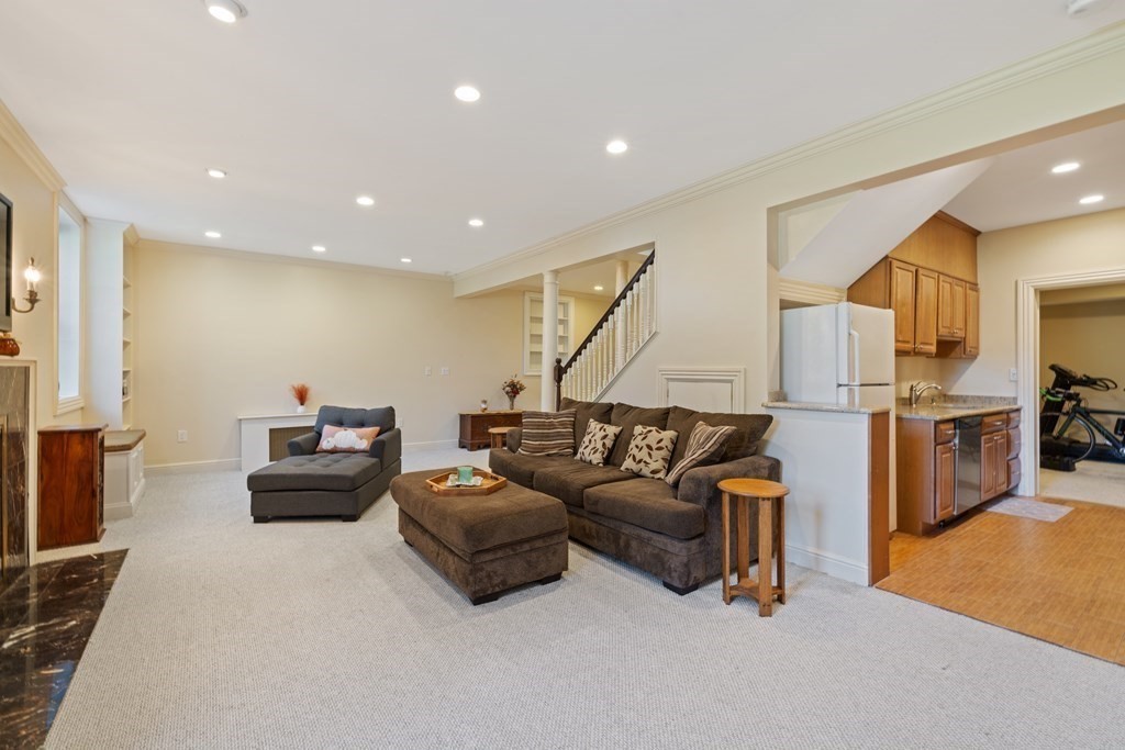 67 Dewson Road