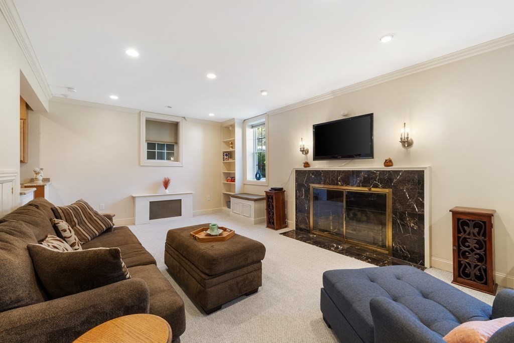 67 Dewson Road