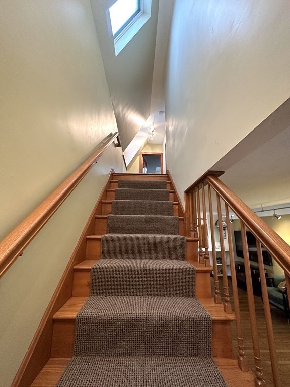 90 Belknap St