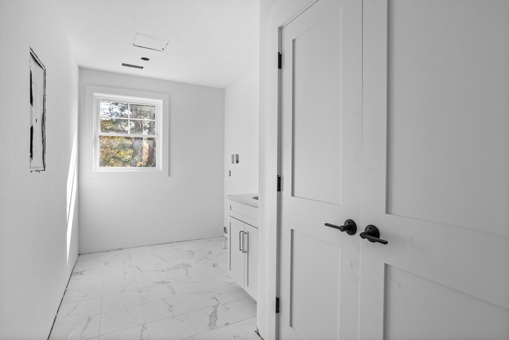 6 Nashoba Road