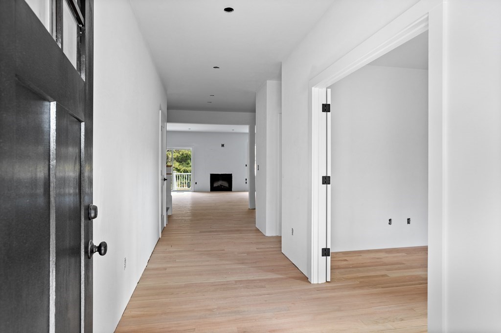 6 Nashoba Road