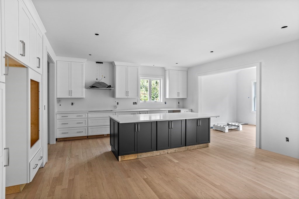 6 Nashoba Road