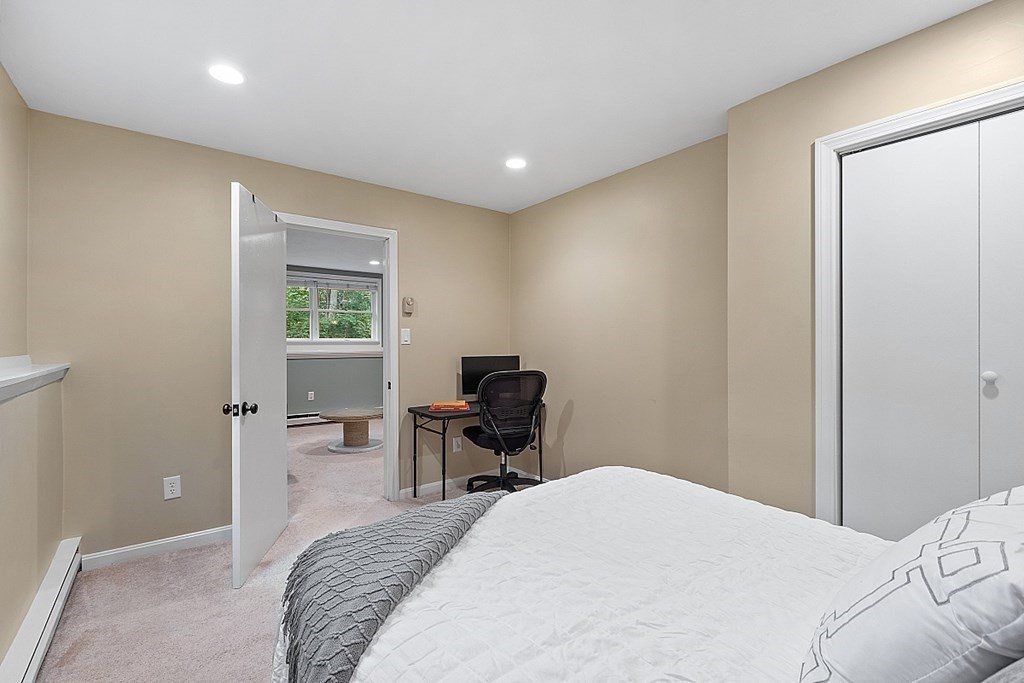 23 Commonwealth Ave