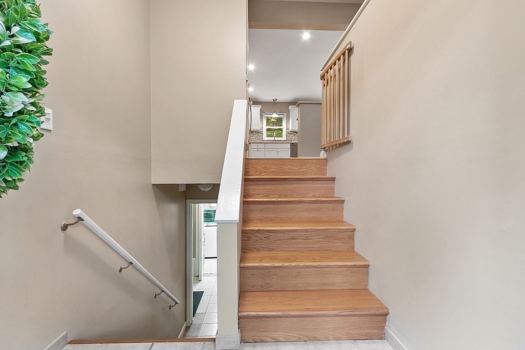 23 Commonwealth Ave