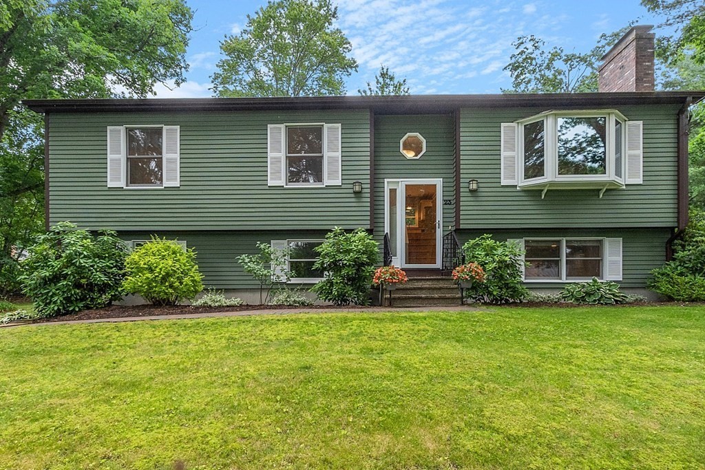 23 Commonwealth Ave