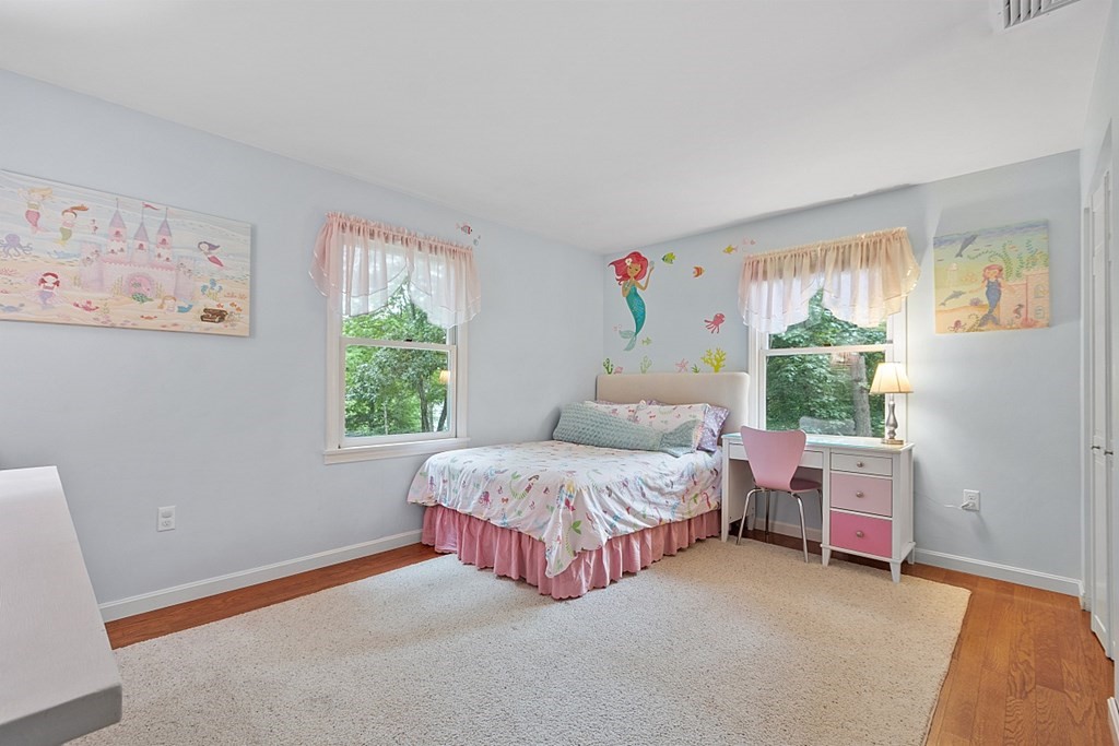 23 Commonwealth Ave
