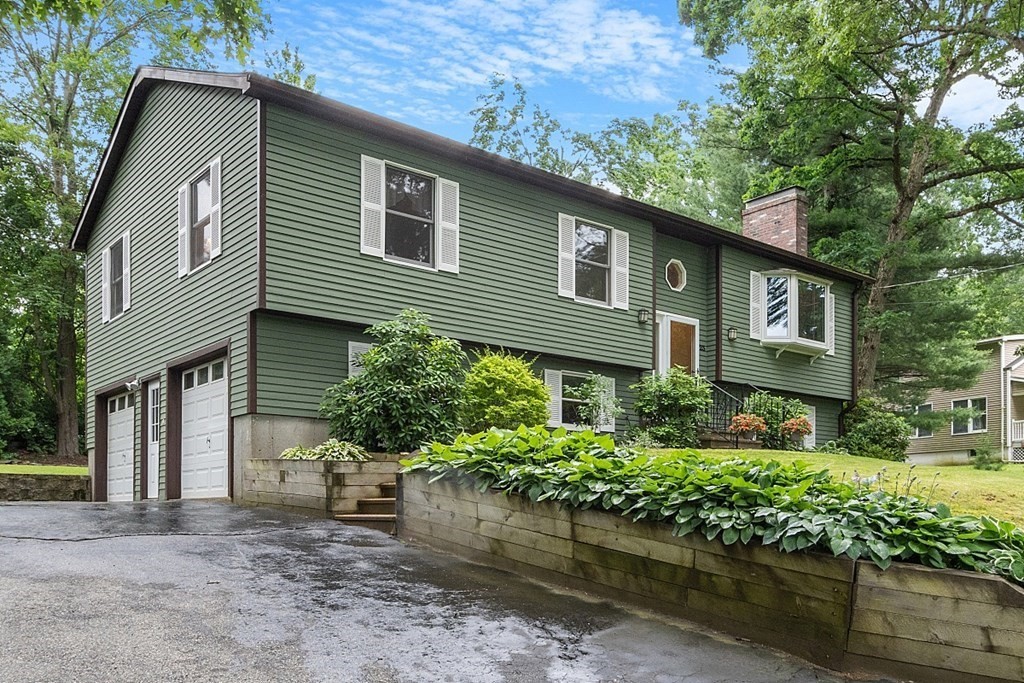 23 Commonwealth Ave