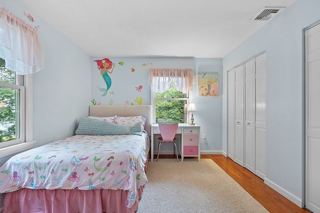 23 Commonwealth Ave