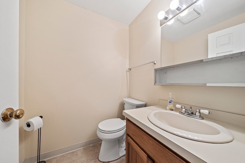 728 Auburn St # F5