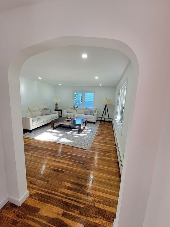 9 Jay St
