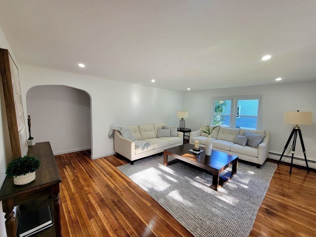 9 Jay St