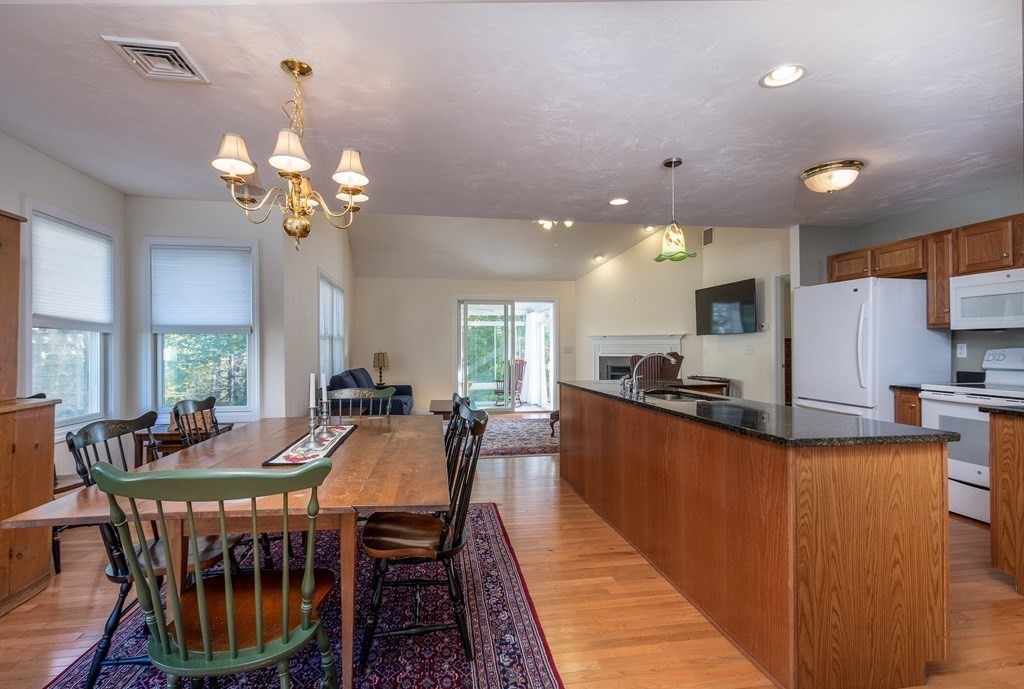 85 Virginia Dr # 25