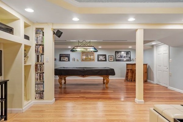 77 Teele Rd