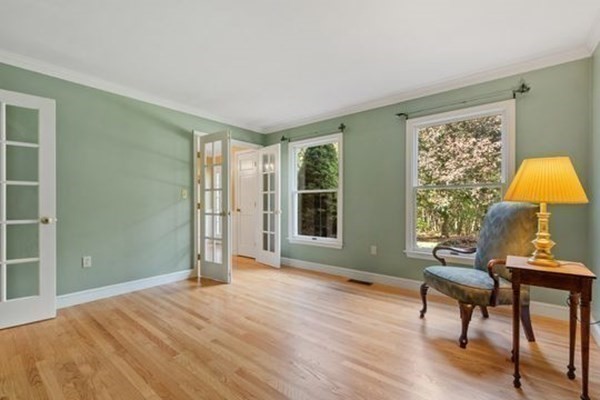 77 Teele Rd