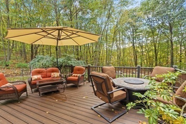 77 Teele Rd