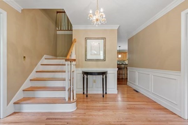 77 Teele Rd