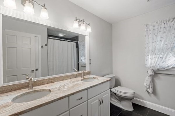 77 Teele Rd