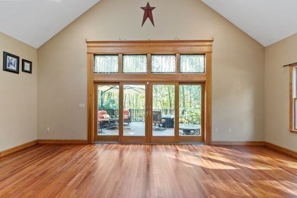 77 Teele Rd