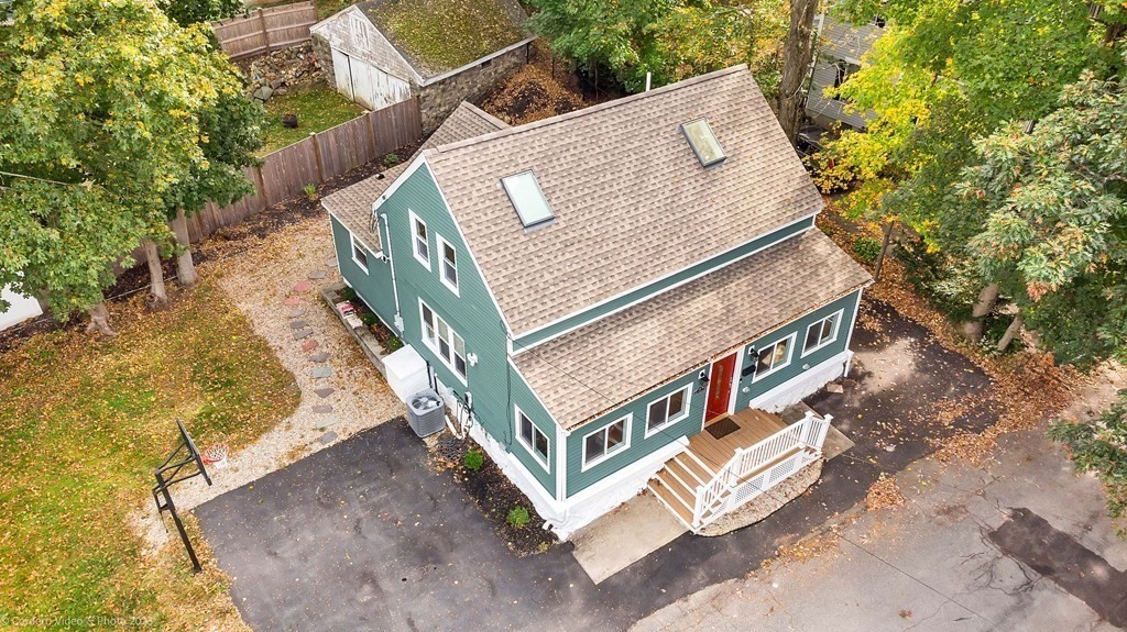 26 Mill St