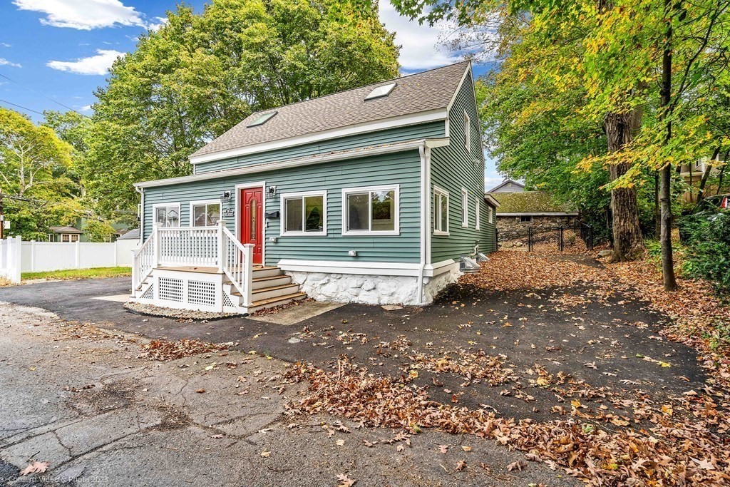 26 Mill St