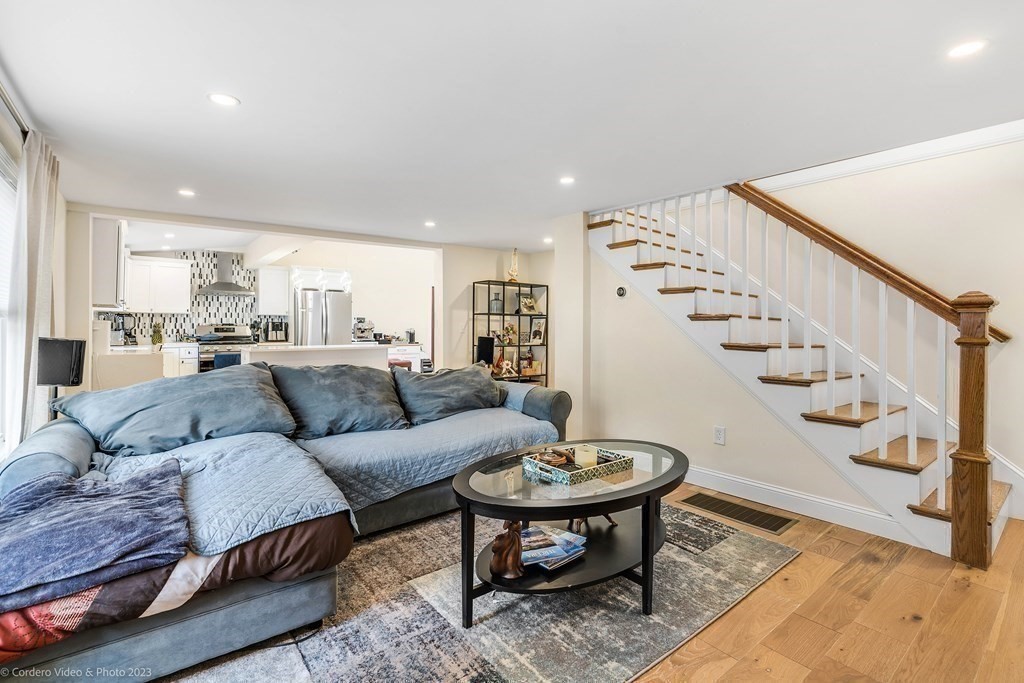 26 Mill St