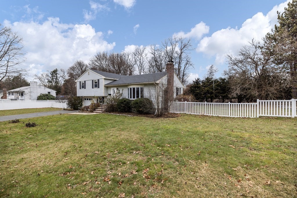 5 Lillian Road