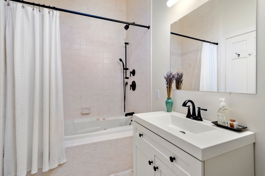 139 Cushing Street # 5