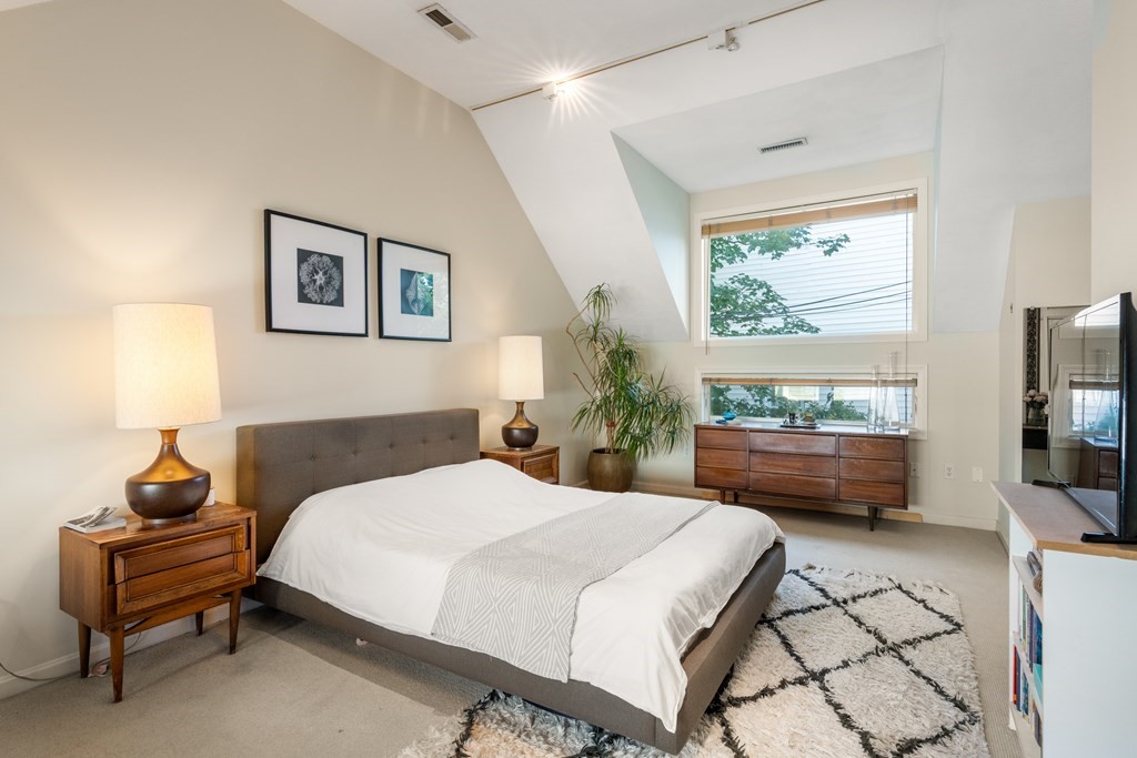 139 Cushing Street # 5