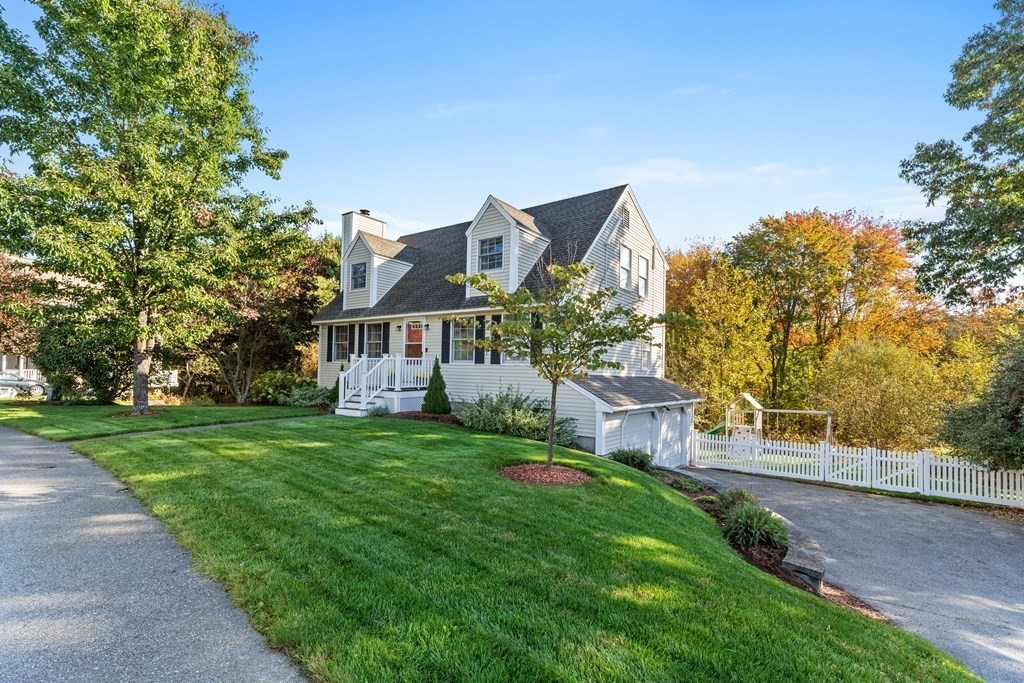 28 Robbins Rd