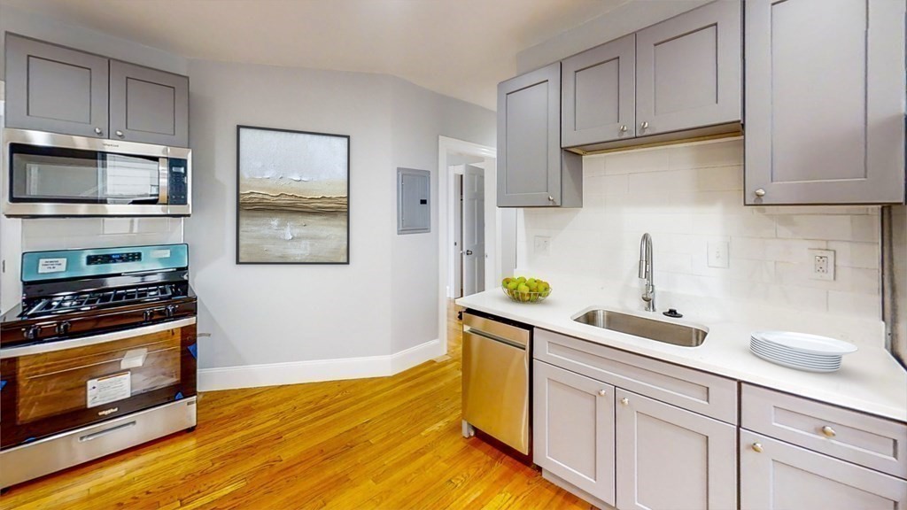 383 Cardinal Medeiros Ave # 2F