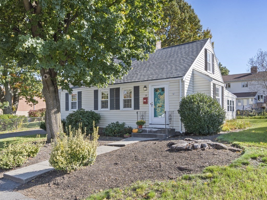 75 Charlotte Rd