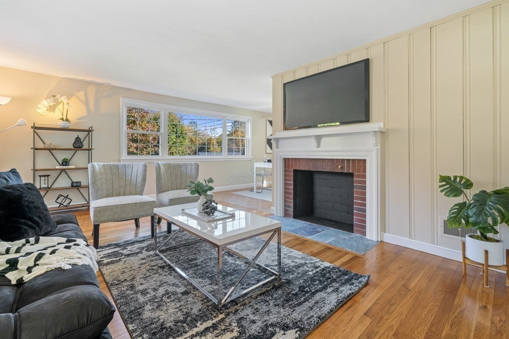 32 Dunster Road
