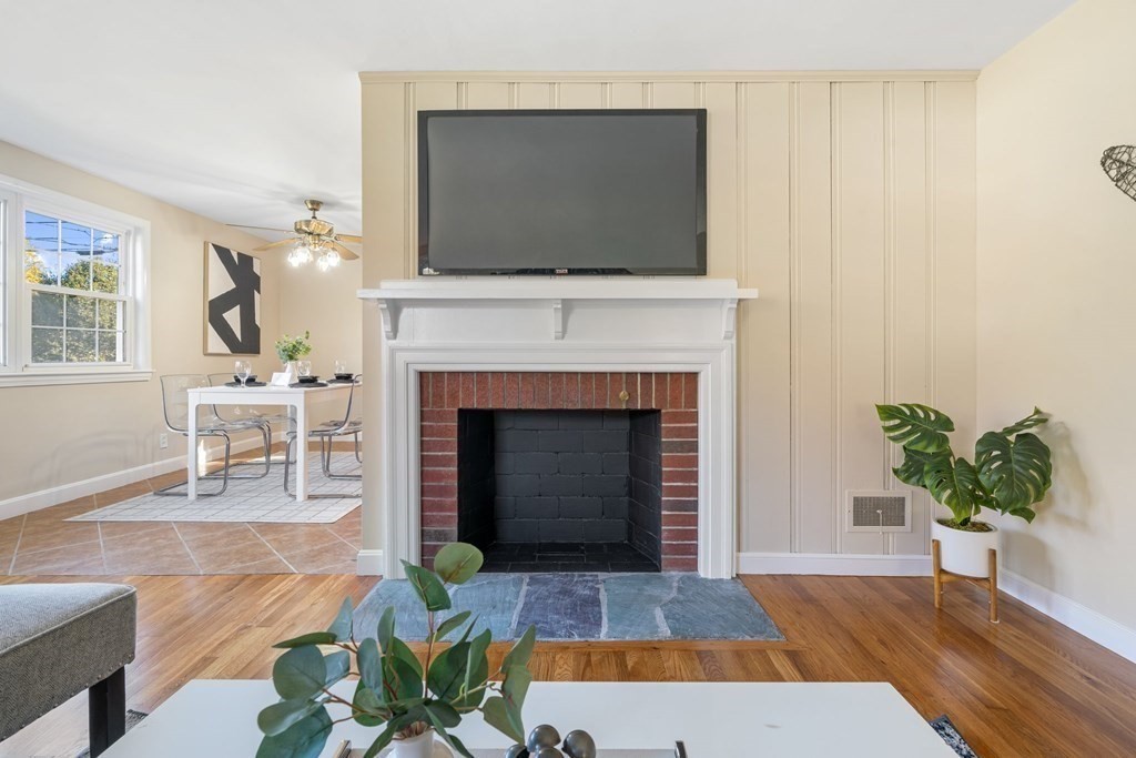 32 Dunster Road