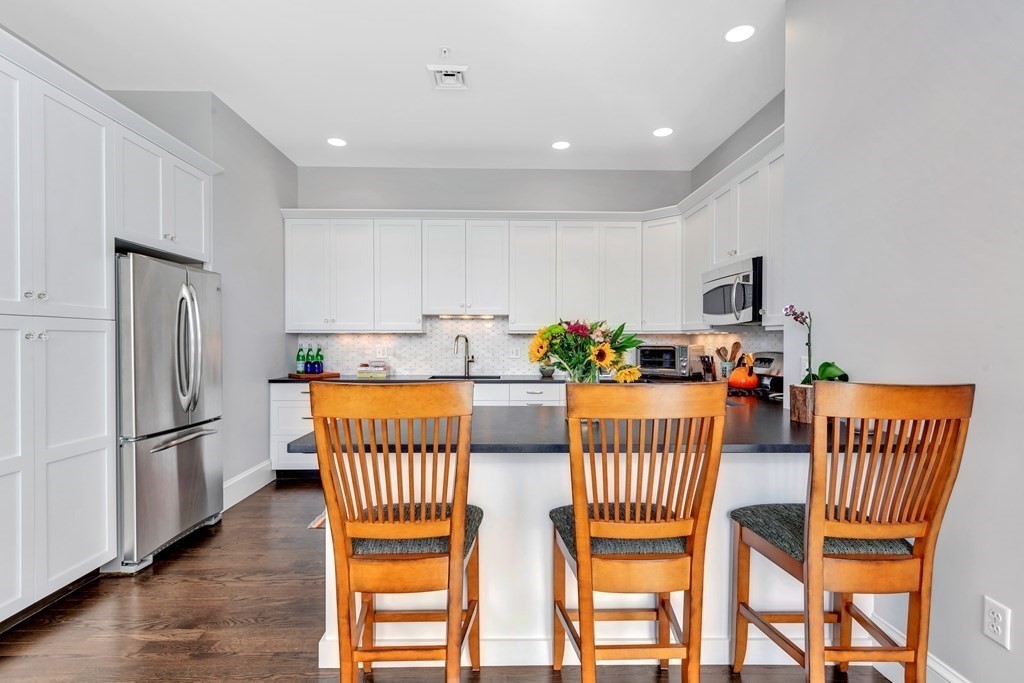 33 Forest St # 311