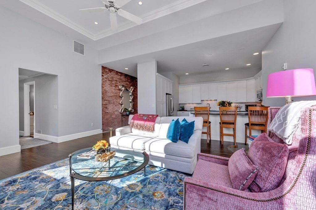 33 Forest St # 311