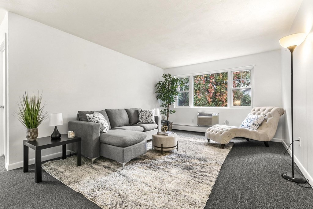 924 Main Street # 27