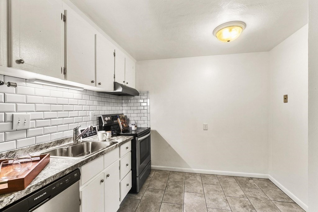 924 Main Street # 27
