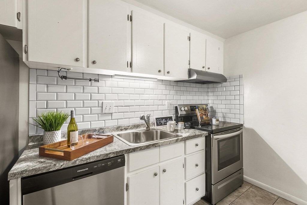 924 Main Street # 27