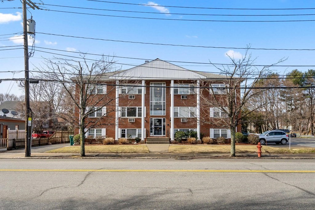 924 Main Street # 27