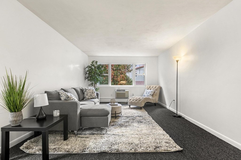 924 Main Street # 27