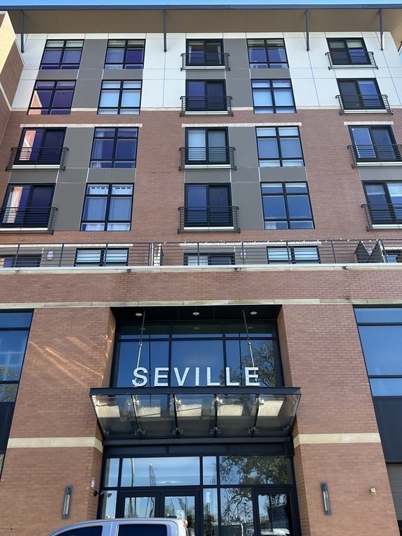250 Meridian Street # 304